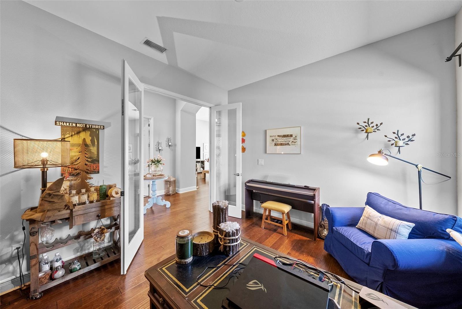 Image 38 of 60 For 1001 Sonesta Avenue