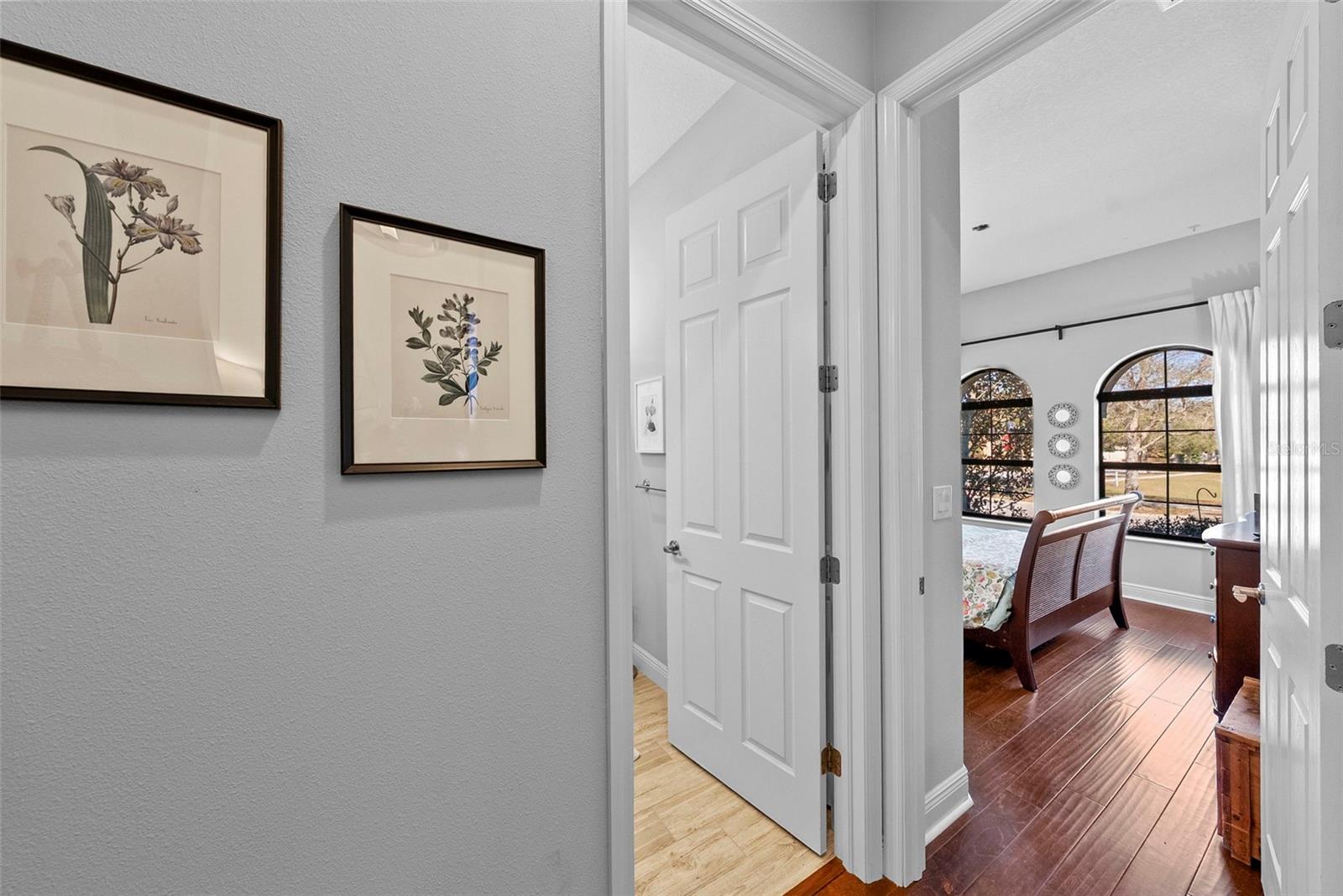 Image 41 of 60 For 1001 Sonesta Avenue