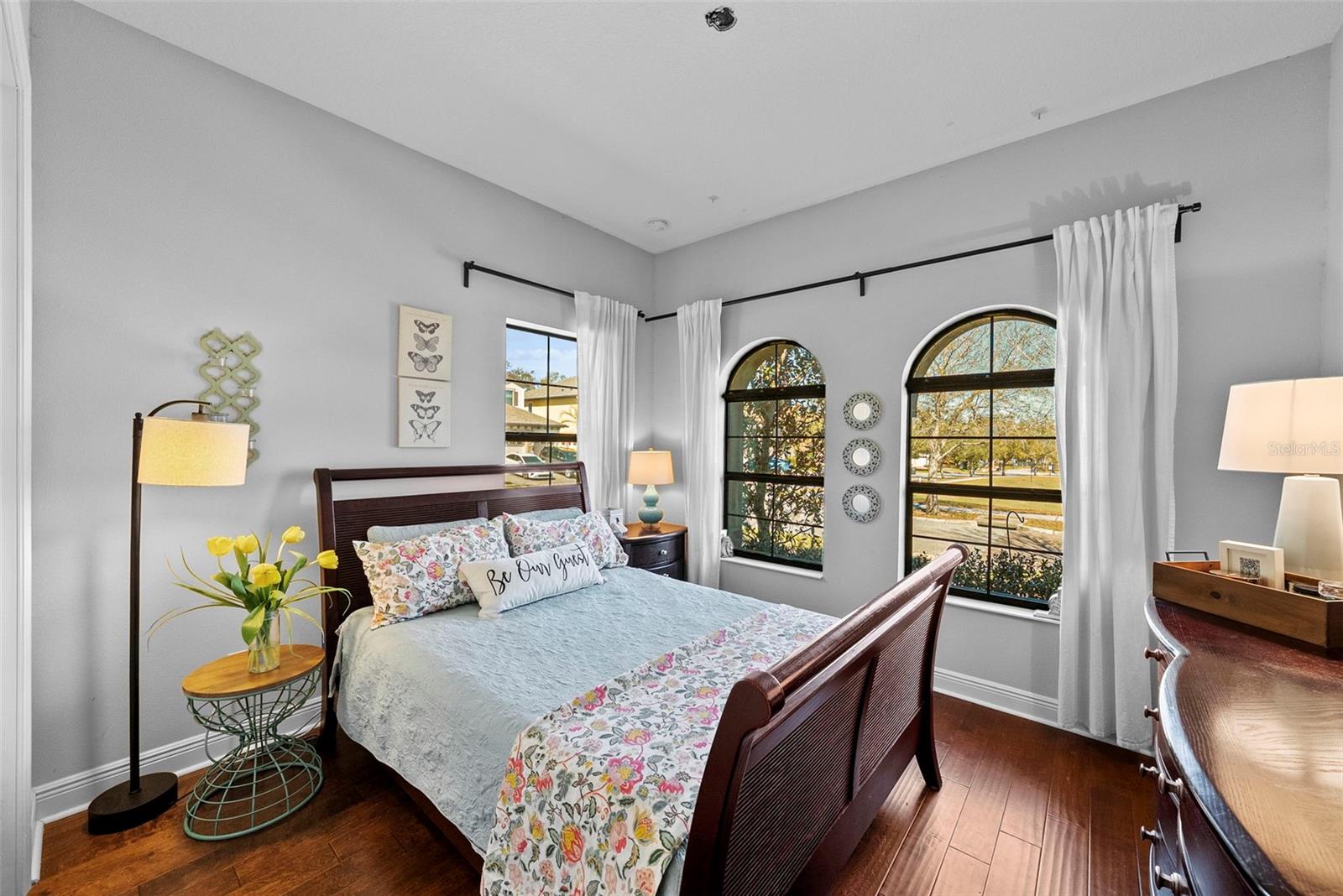 Image 43 of 60 For 1001 Sonesta Avenue