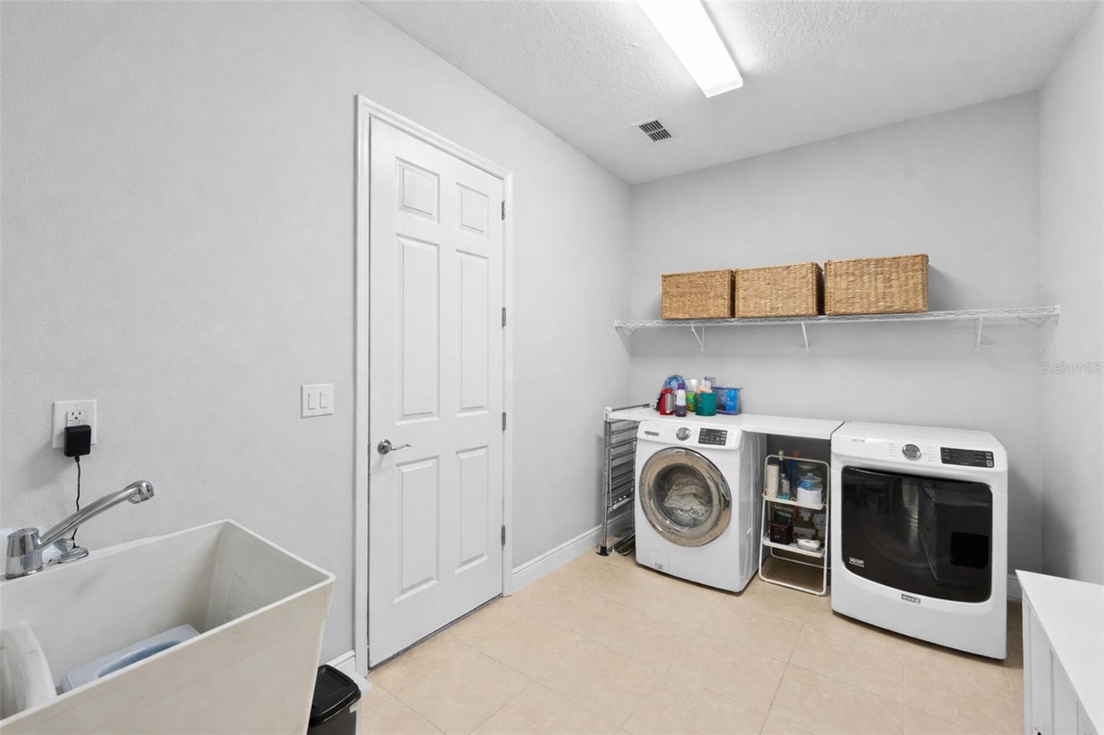 Image 60 of 60 For 1001 Sonesta Avenue