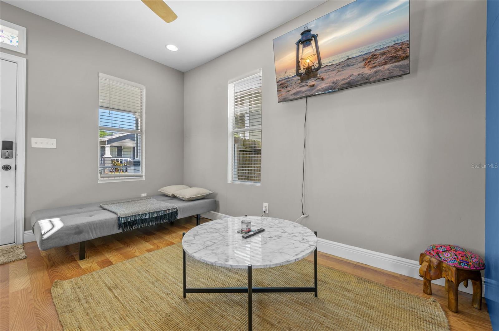 Listing photo id 4 for 2703 15th Avenue