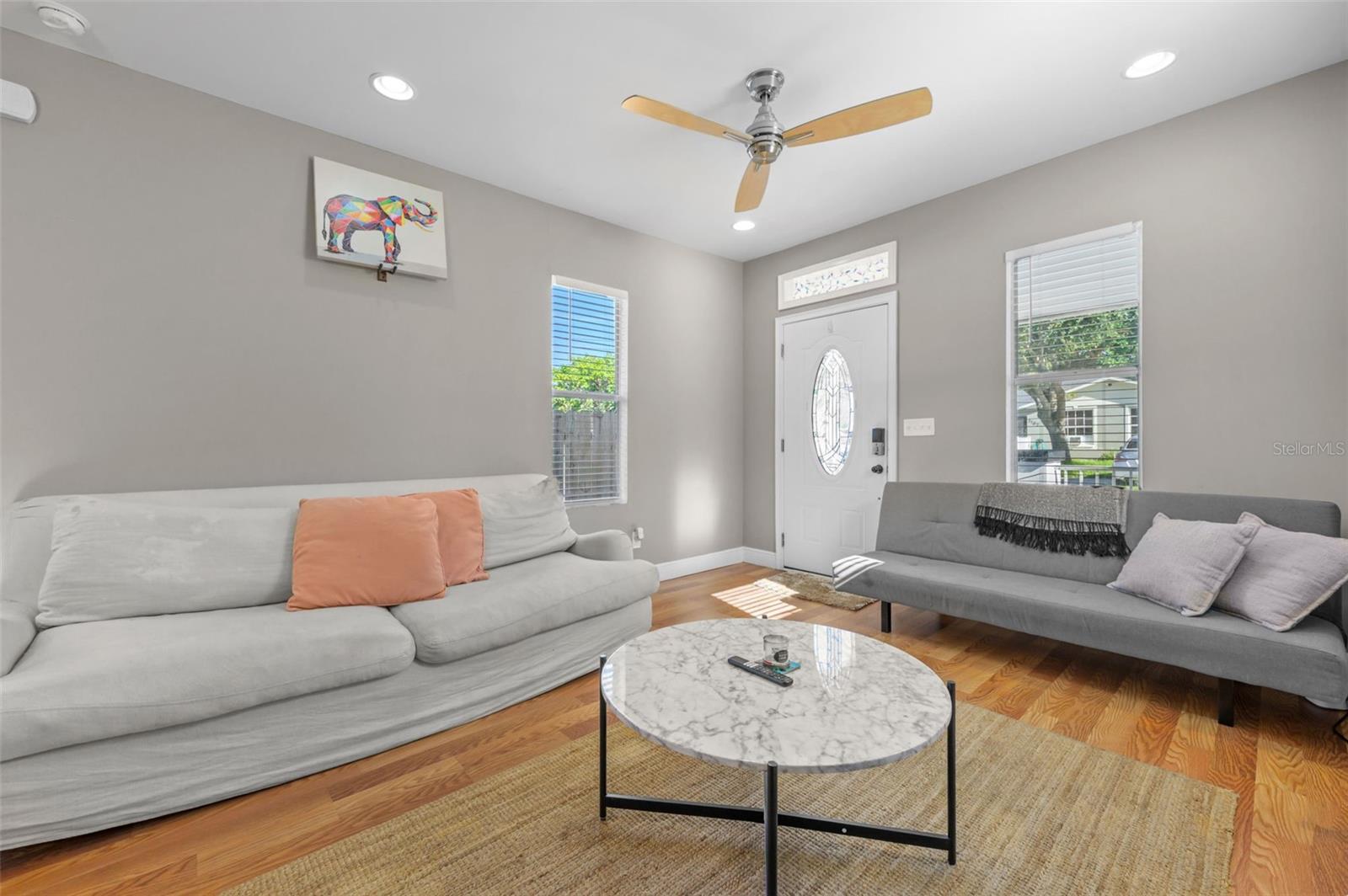 Listing photo id 5 for 2703 15th Avenue