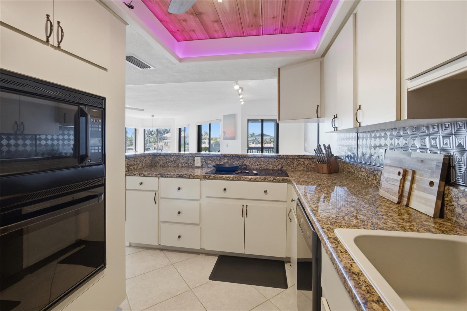 Image 14 of 43 For 534 Pinellas Bayway S 101