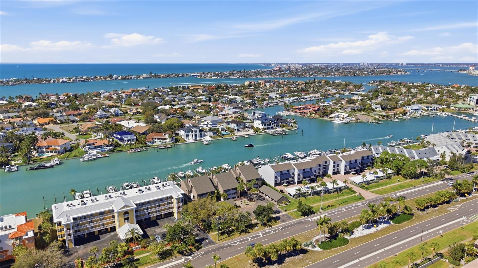 Image 36 of 43 For 534 Pinellas Bayway S 101