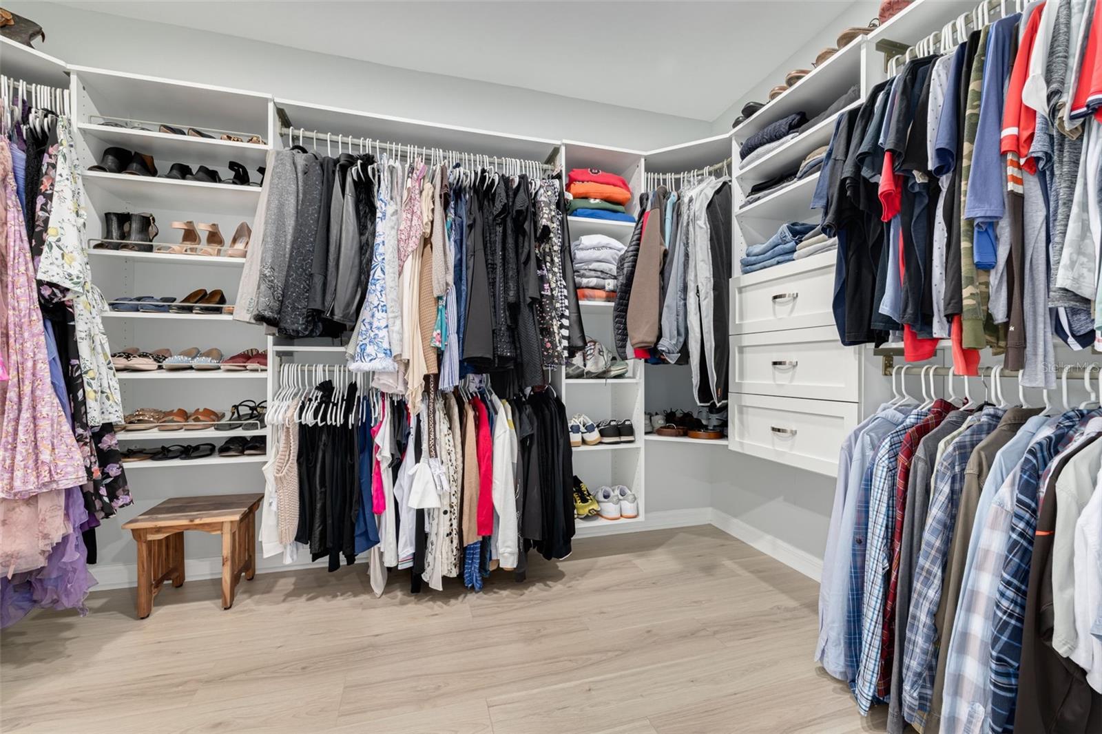 Image 26 of 39 For 240 24th Avenue N