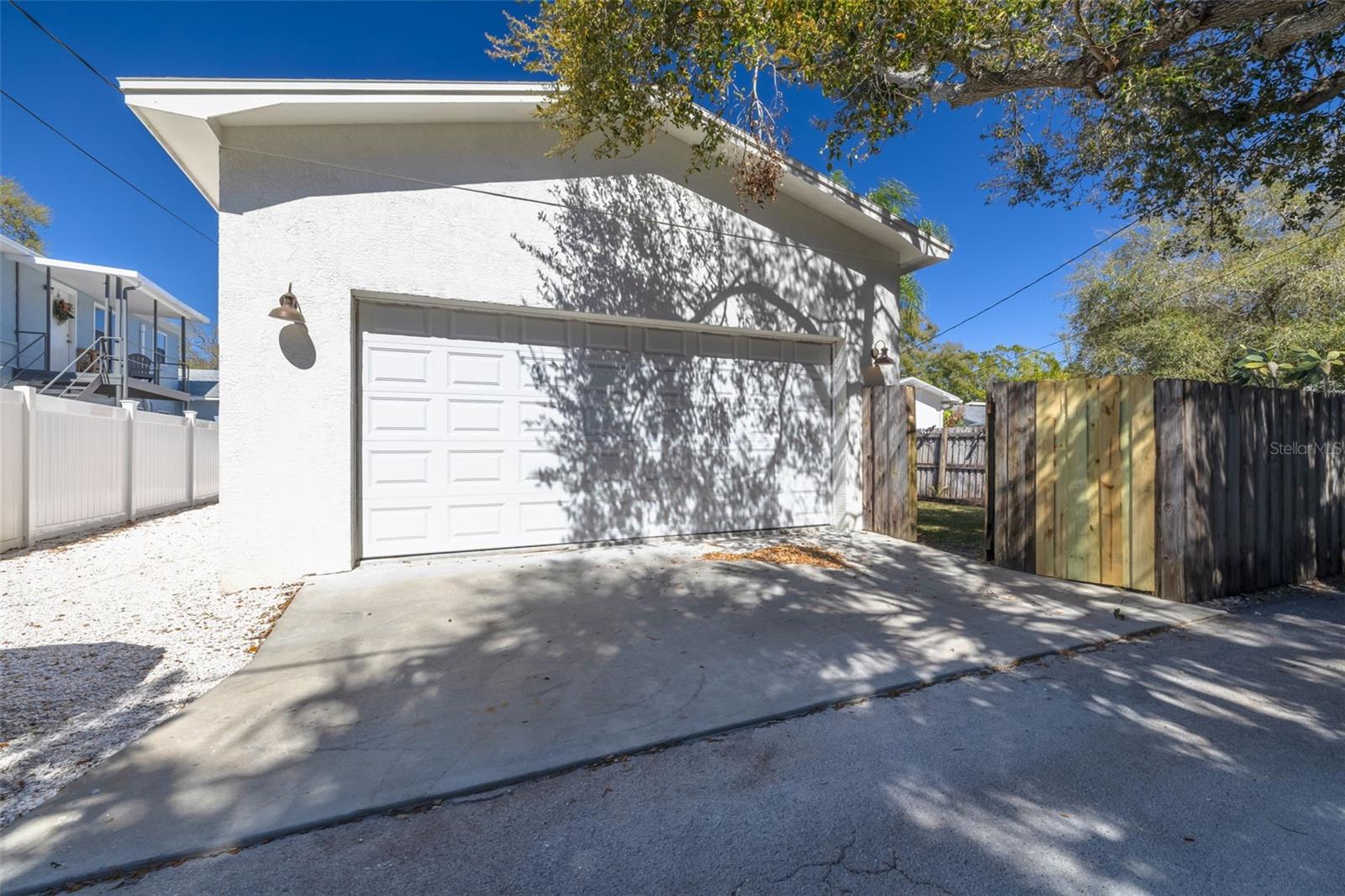 Image 34 of 39 For 240 24th Avenue N