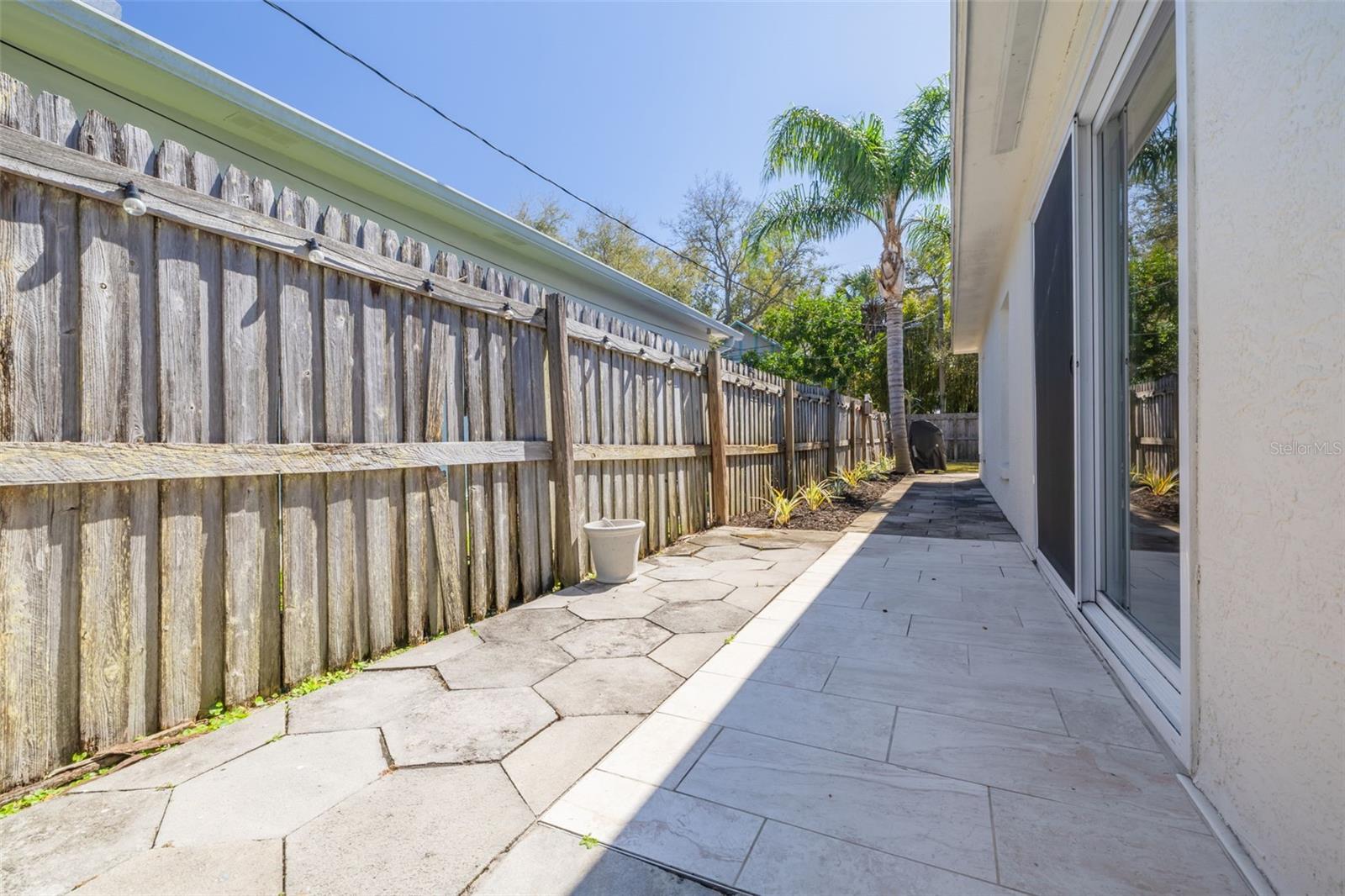 Image 39 of 39 For 240 24th Avenue N