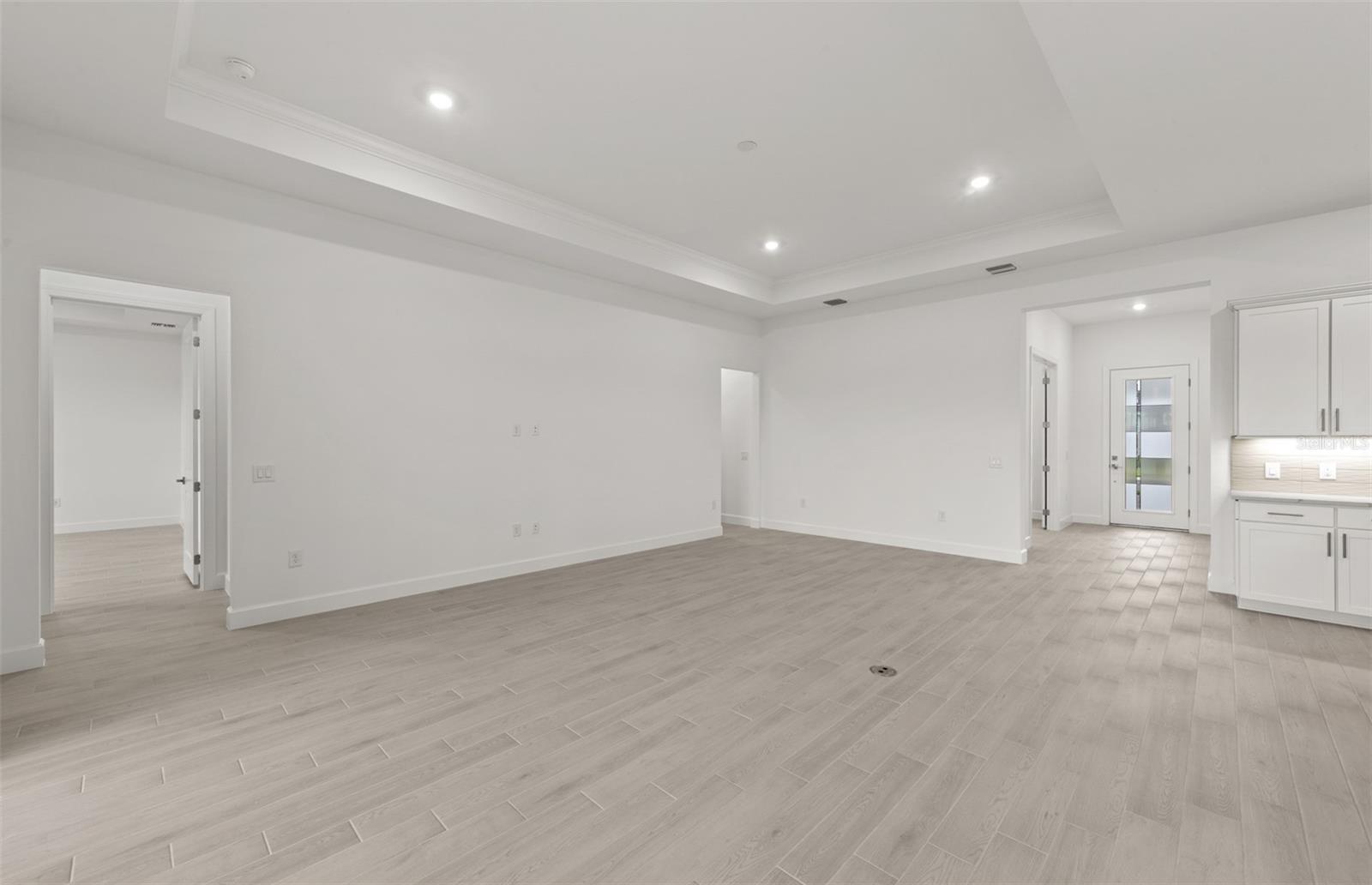 Image 14 of 33 For 4826 Empire Landing Run