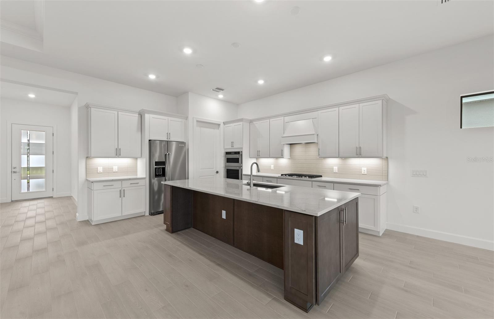 Image 15 of 33 For 4826 Empire Landing Run