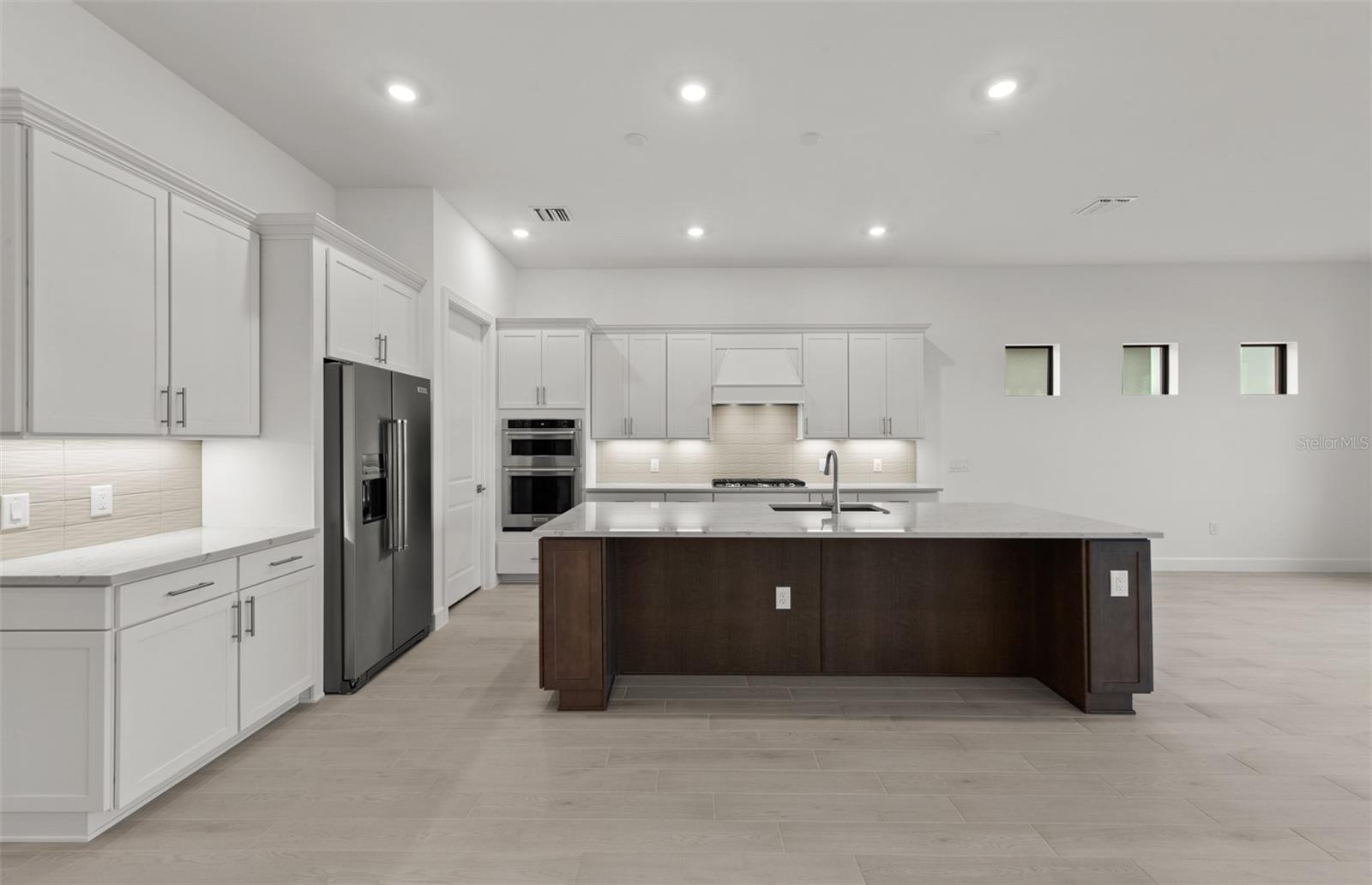 Image 16 of 33 For 4826 Empire Landing Run