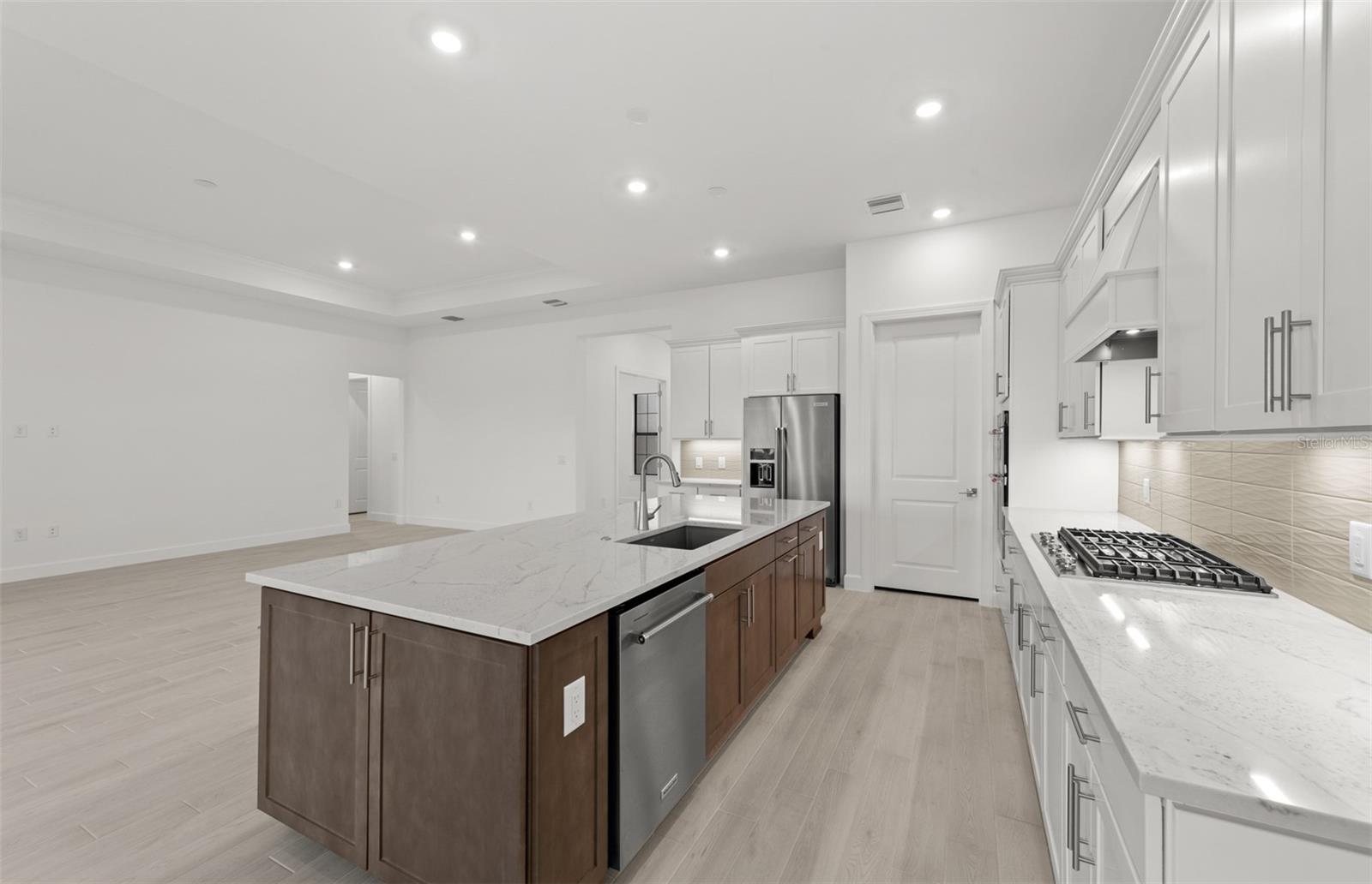 Image 19 of 33 For 4826 Empire Landing Run