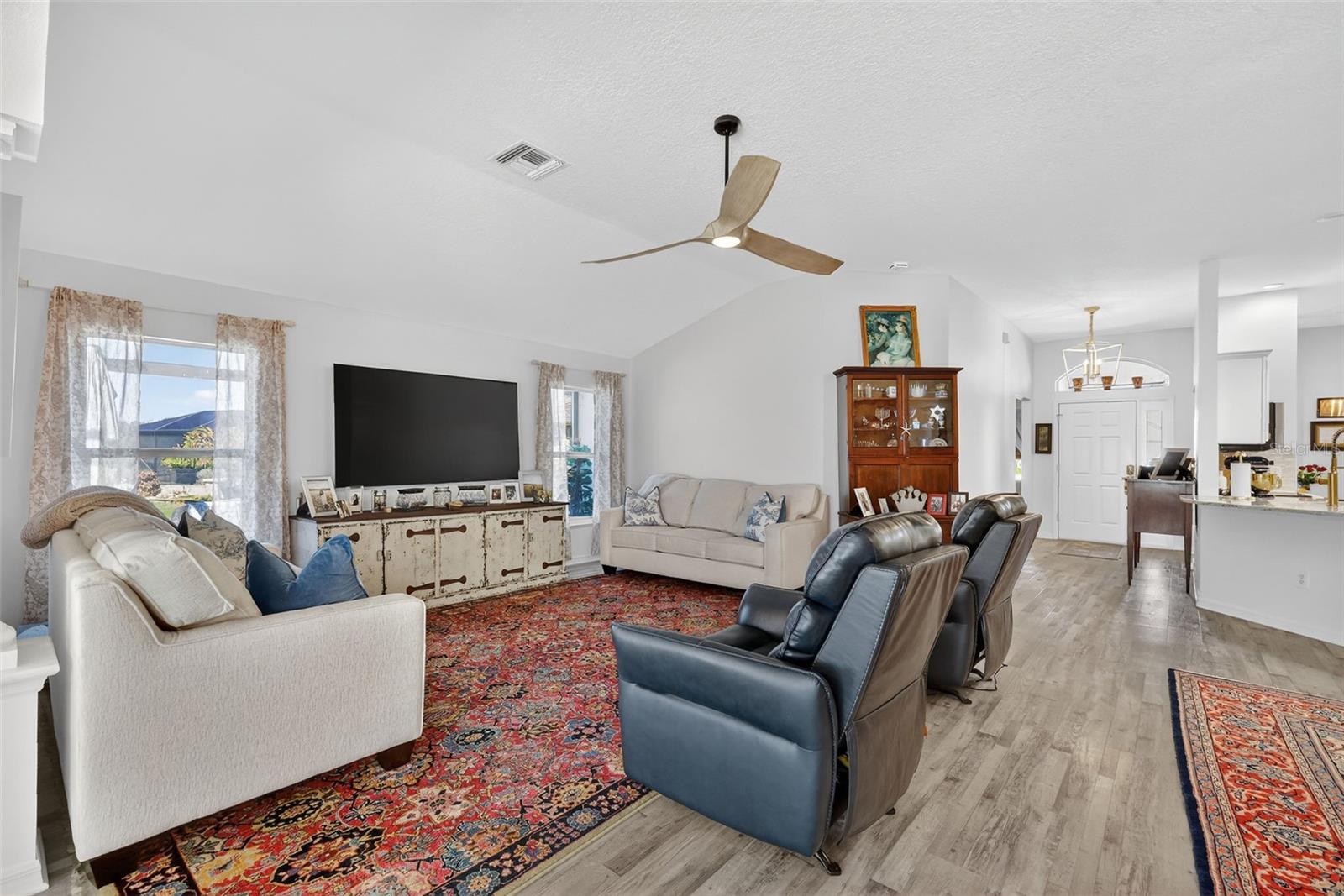 Image 11 of 65 For 3024 Paynes Place