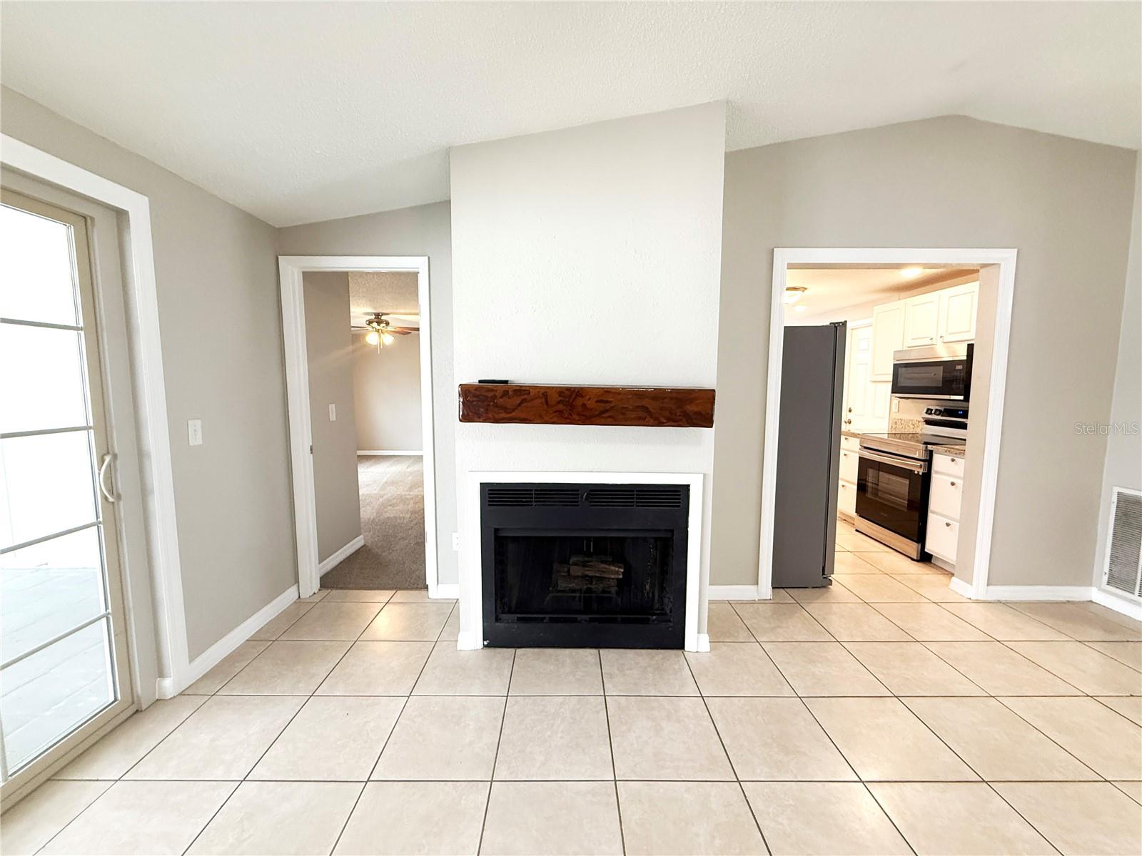 Image 10 of 24 For 8202 Almond Place