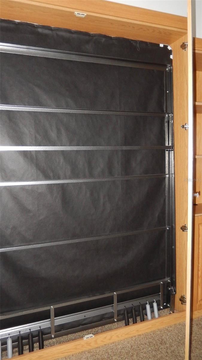 Listing photo id 16 for 6734 Vista Del Lago Avenue