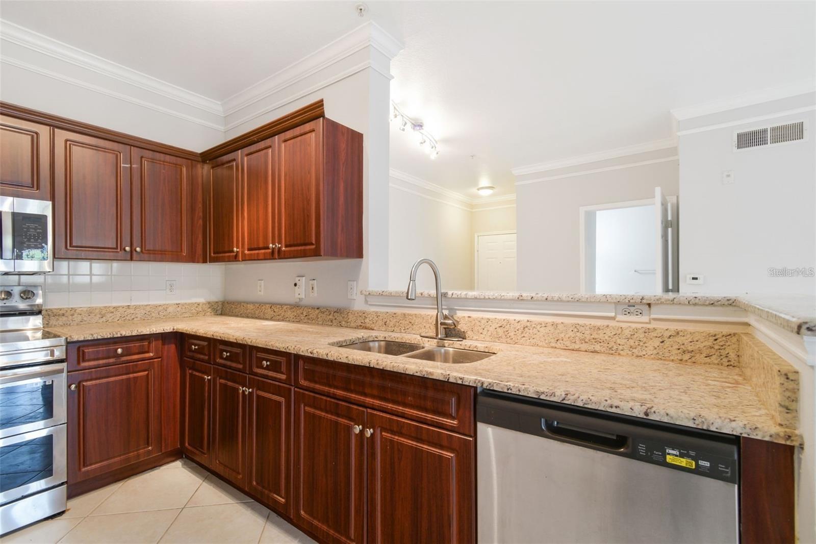 Image 11 of 18 For 4304 Bayside Village Drive 103