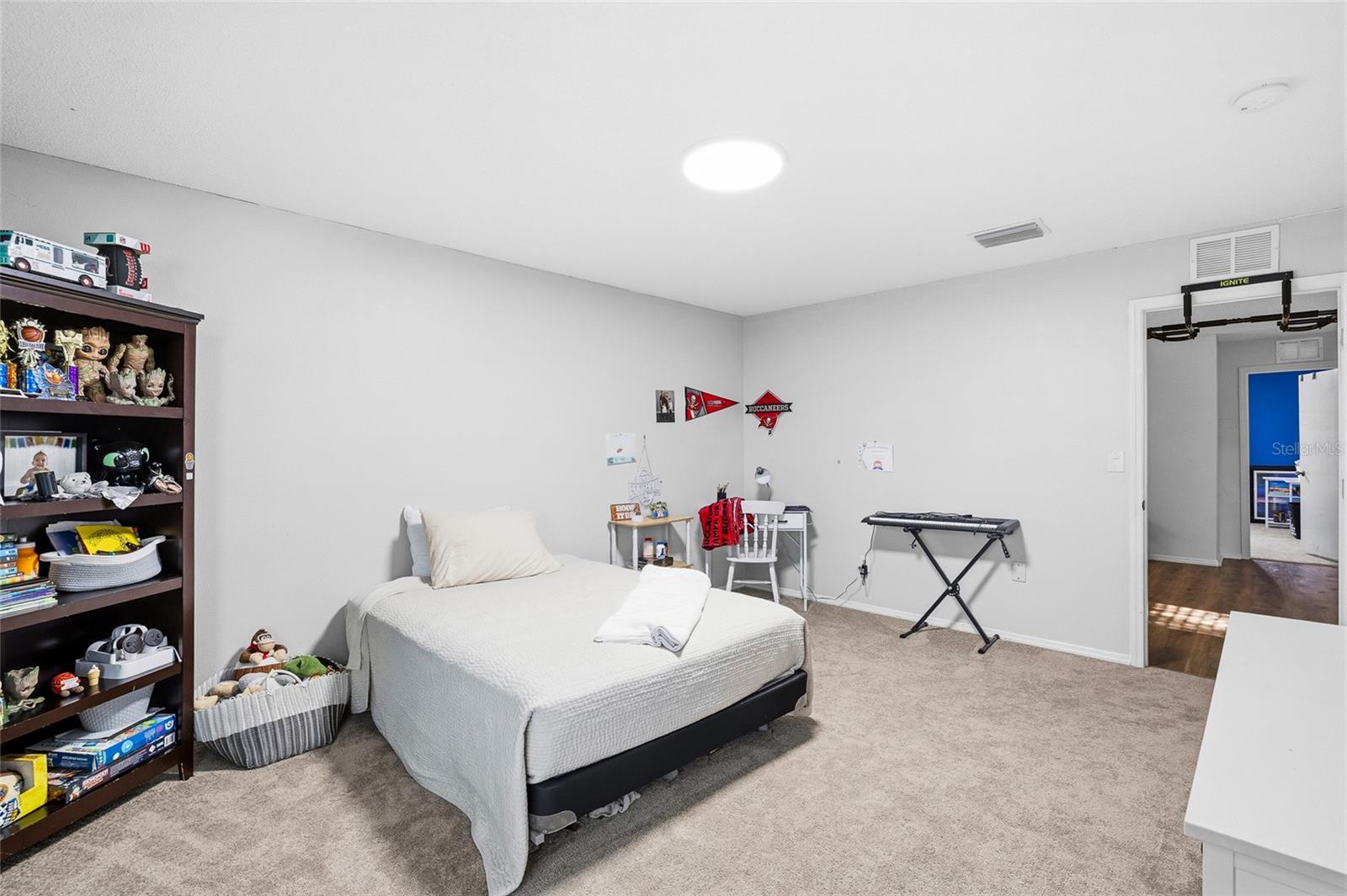 Image 30 of 49 For 13951 Noble Park Drive