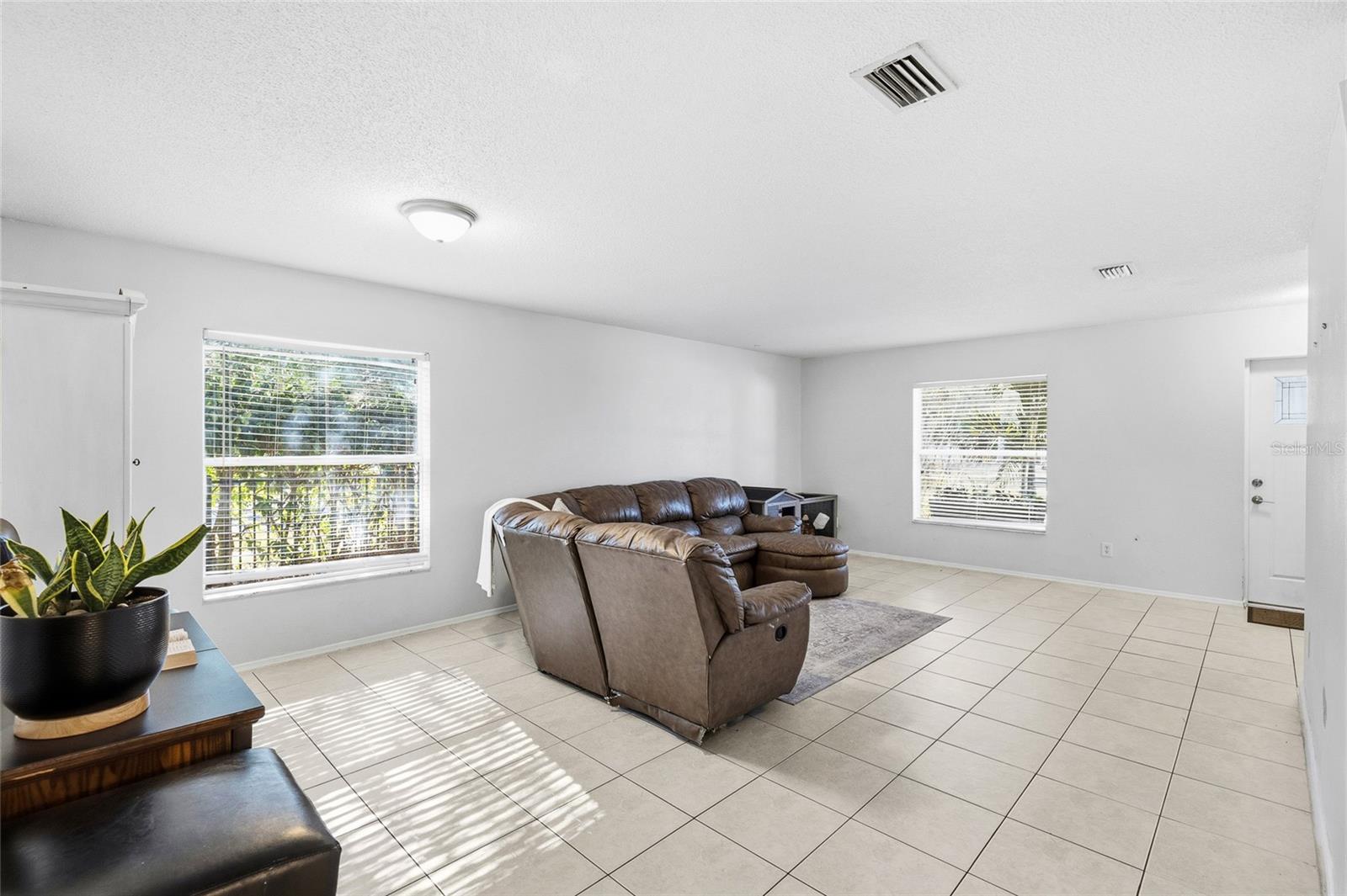 Image 6 of 49 For 13951 Noble Park Drive