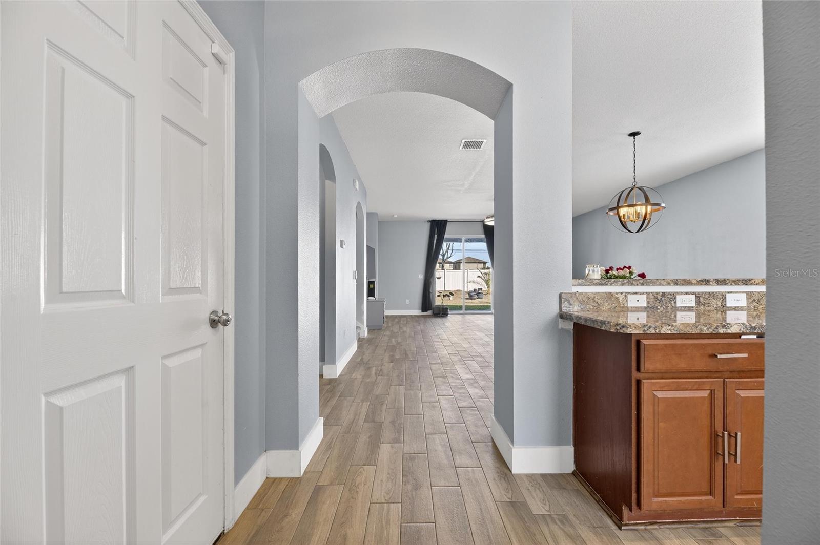 Image 11 of 99 For 14303 Alistar Manor Drive