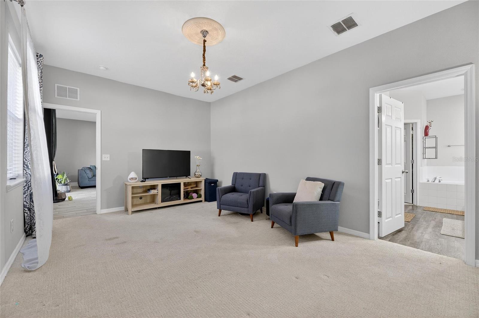 Image 36 of 99 For 14303 Alistar Manor Drive