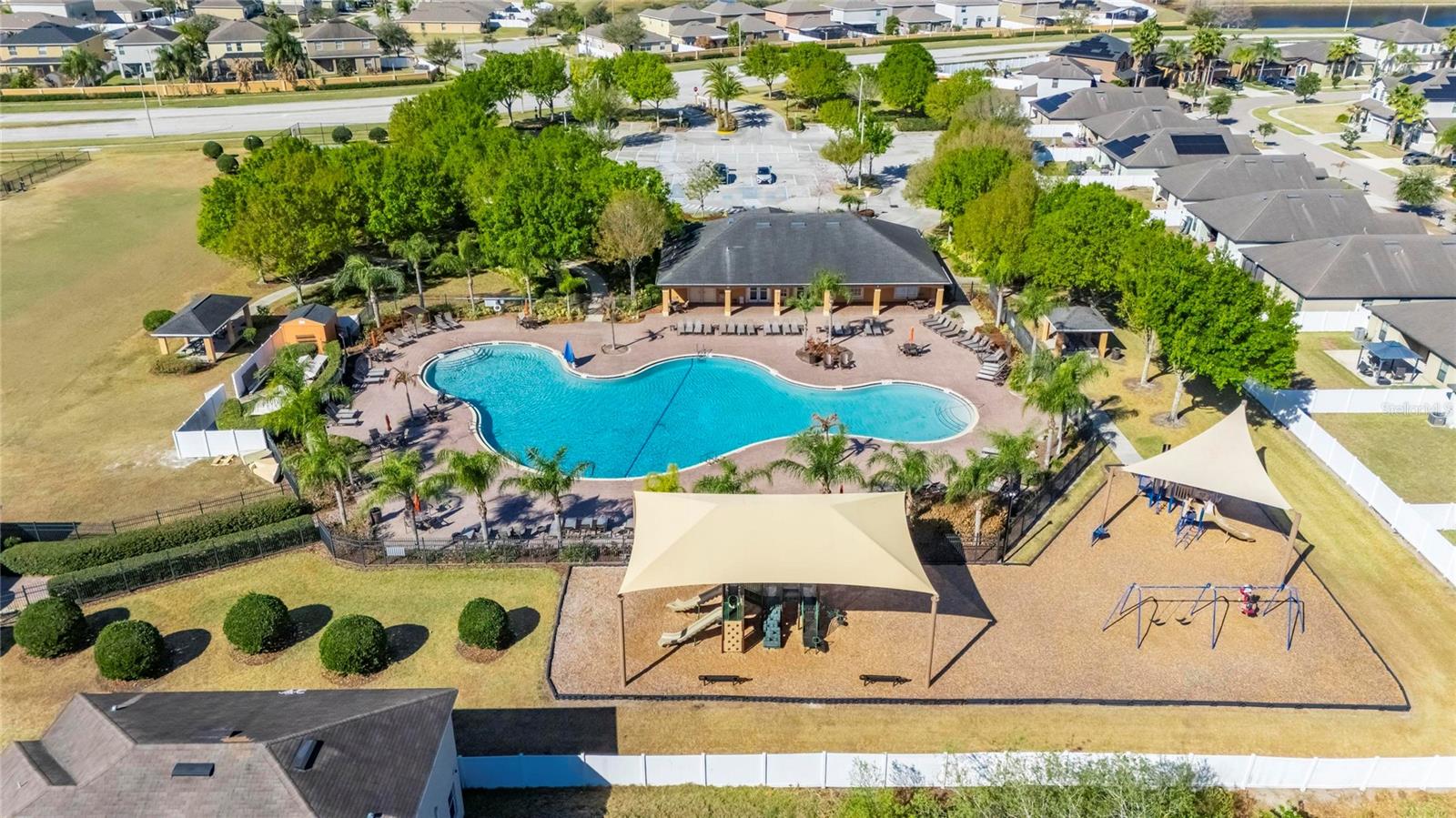 Image 88 of 99 For 14303 Alistar Manor Drive