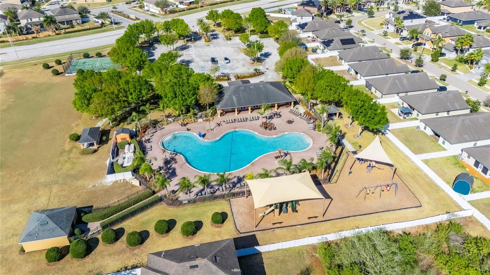 Image 93 of 99 For 14303 Alistar Manor Drive