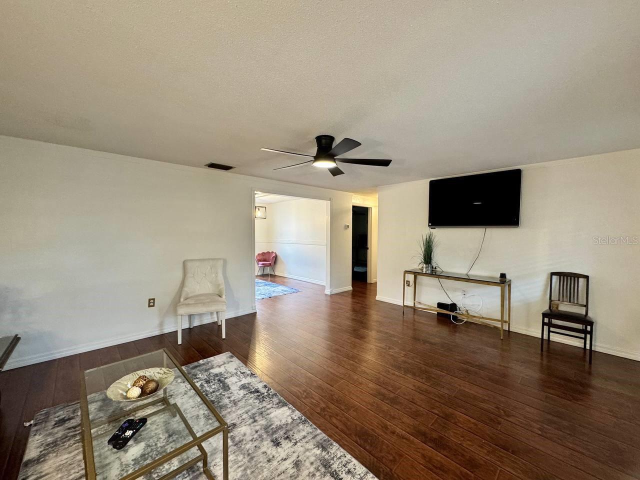 Image 6 of 32 For 7514 Spirea Drive