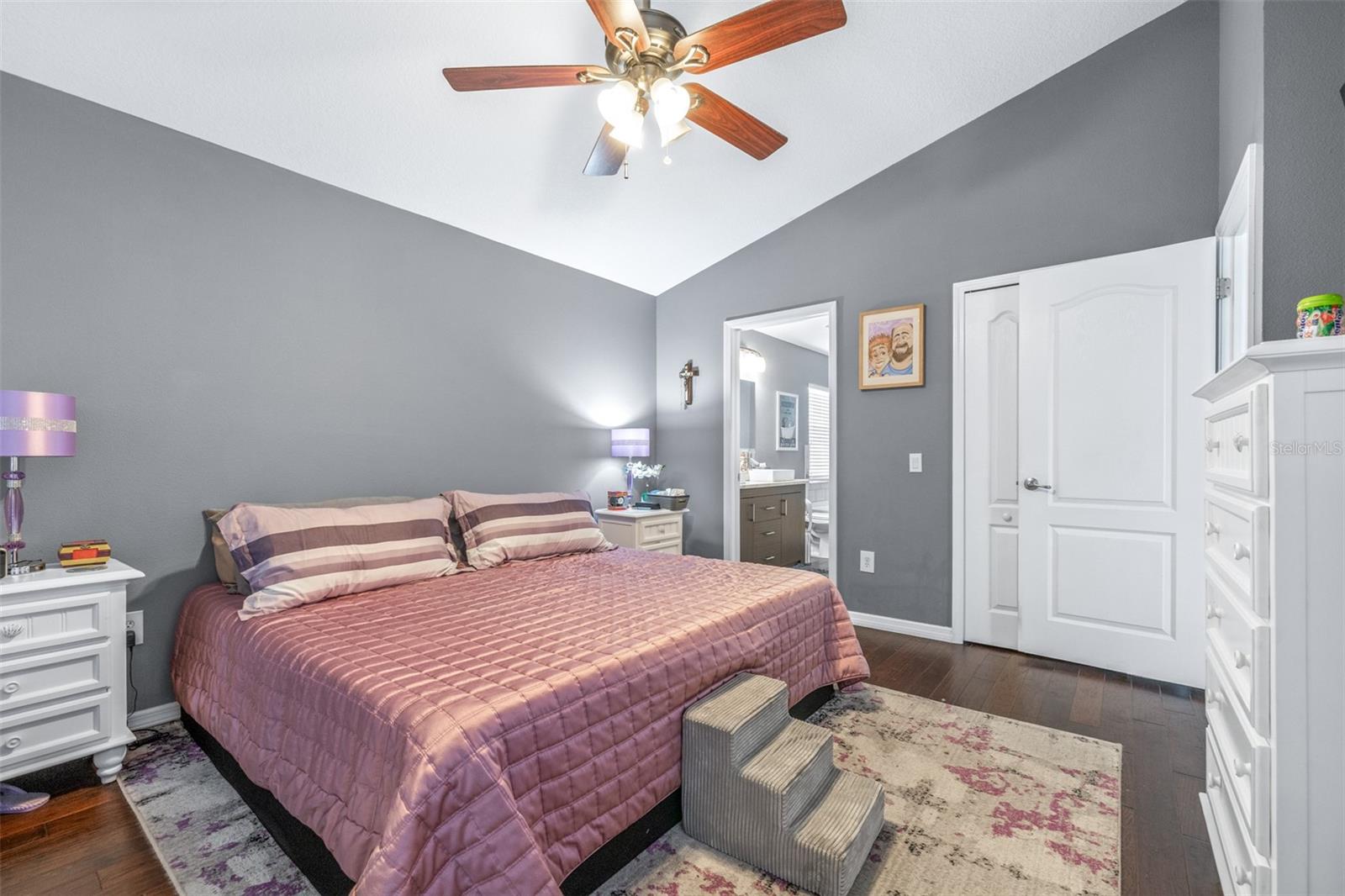 Image 32 of 55 For 12323 Southbridge Terrace