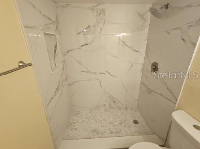 Image 16 of 17 For 2035 Alpine Road 6