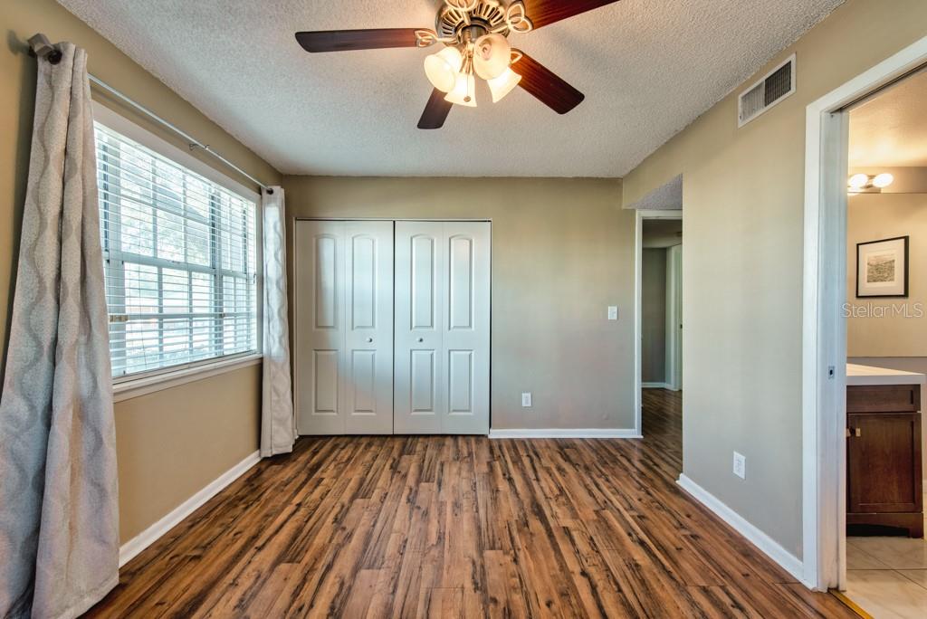 Image 13 of 32 For 3002 Cleveland Street C3