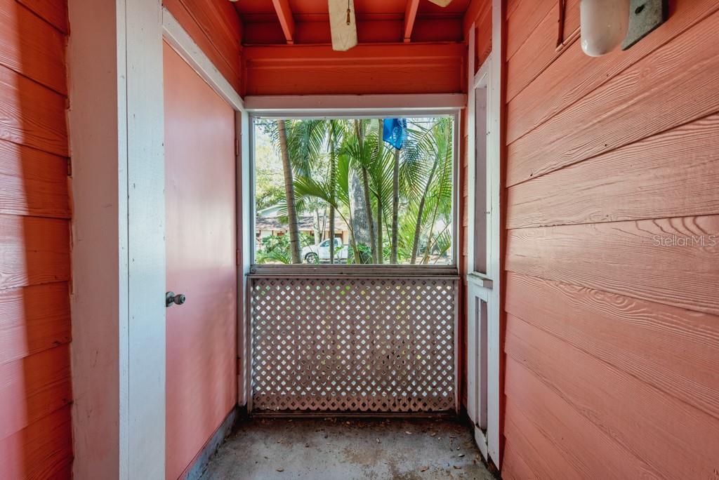 Image 19 of 32 For 3002 Cleveland Street C3