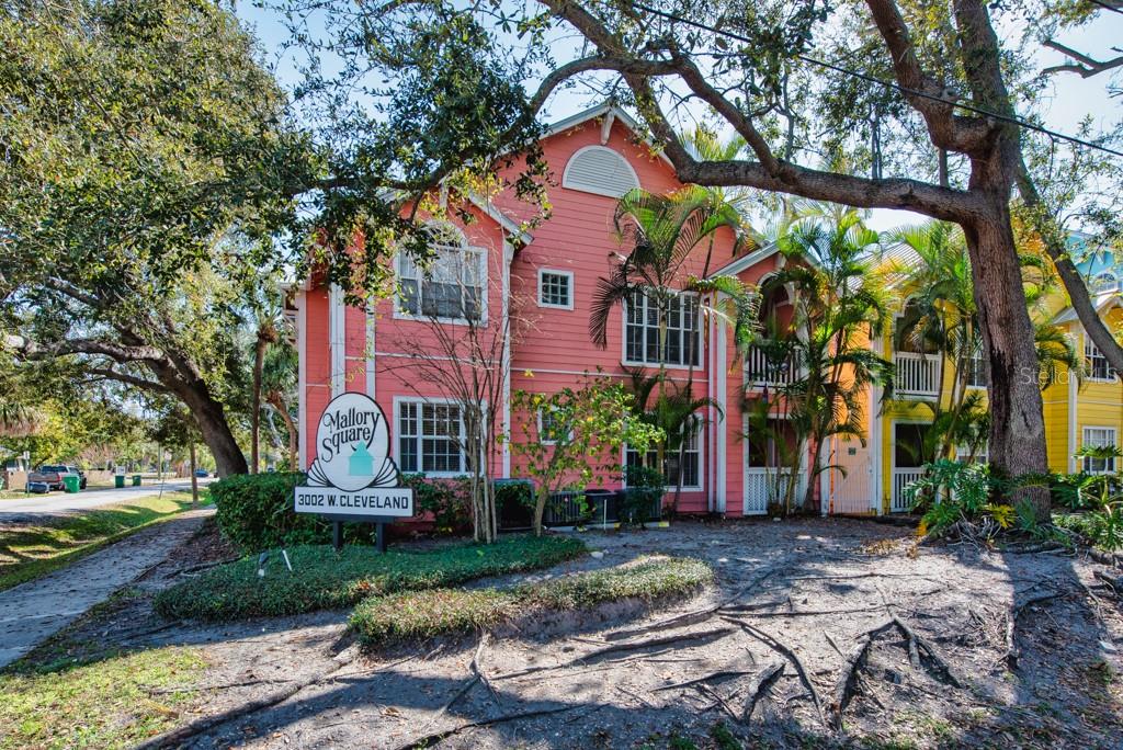 Image 23 of 32 For 3002 Cleveland Street C3