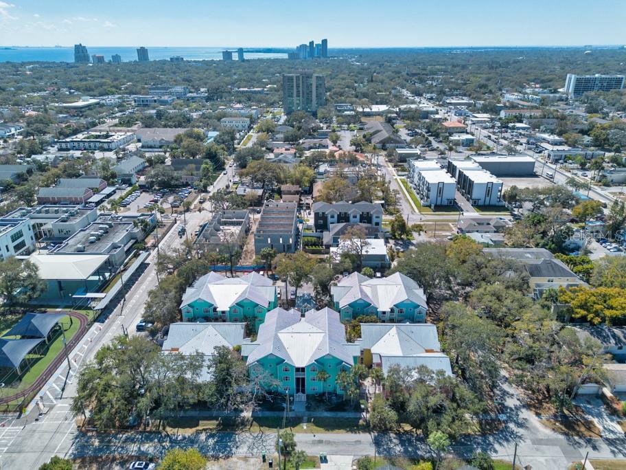 Image 28 of 32 For 3002 Cleveland Street C3