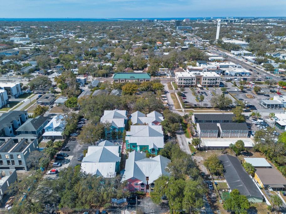 Image 29 of 32 For 3002 Cleveland Street C3