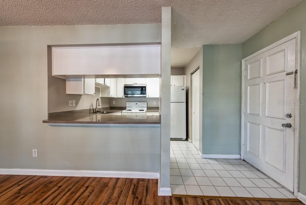 Image 8 of 32 For 3002 Cleveland Street C3