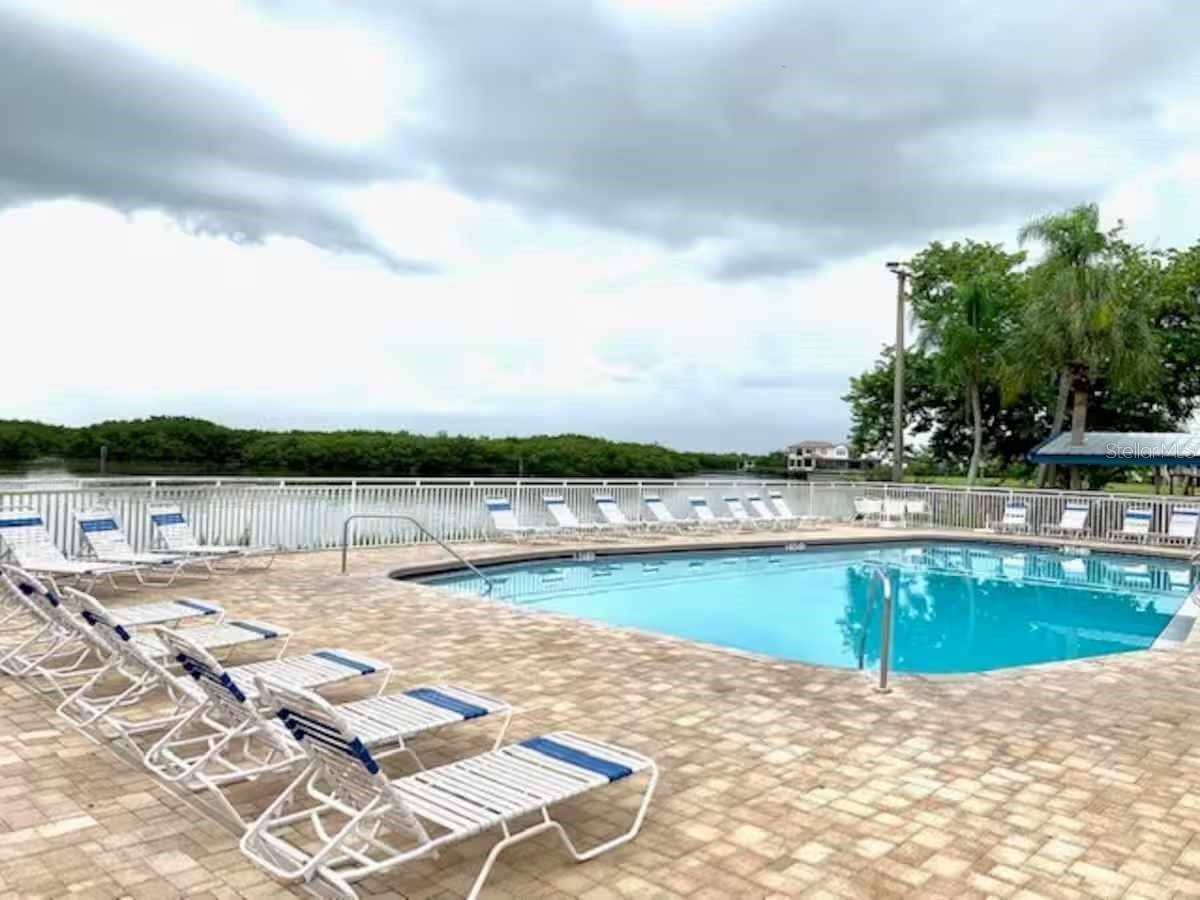 Image 12 of 20 For 611 Destiny Drive 101