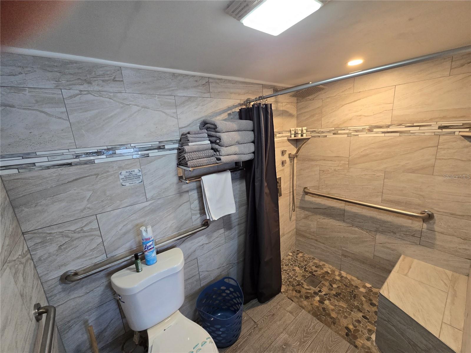 Image 8 of 20 For 611 Destiny Drive 101