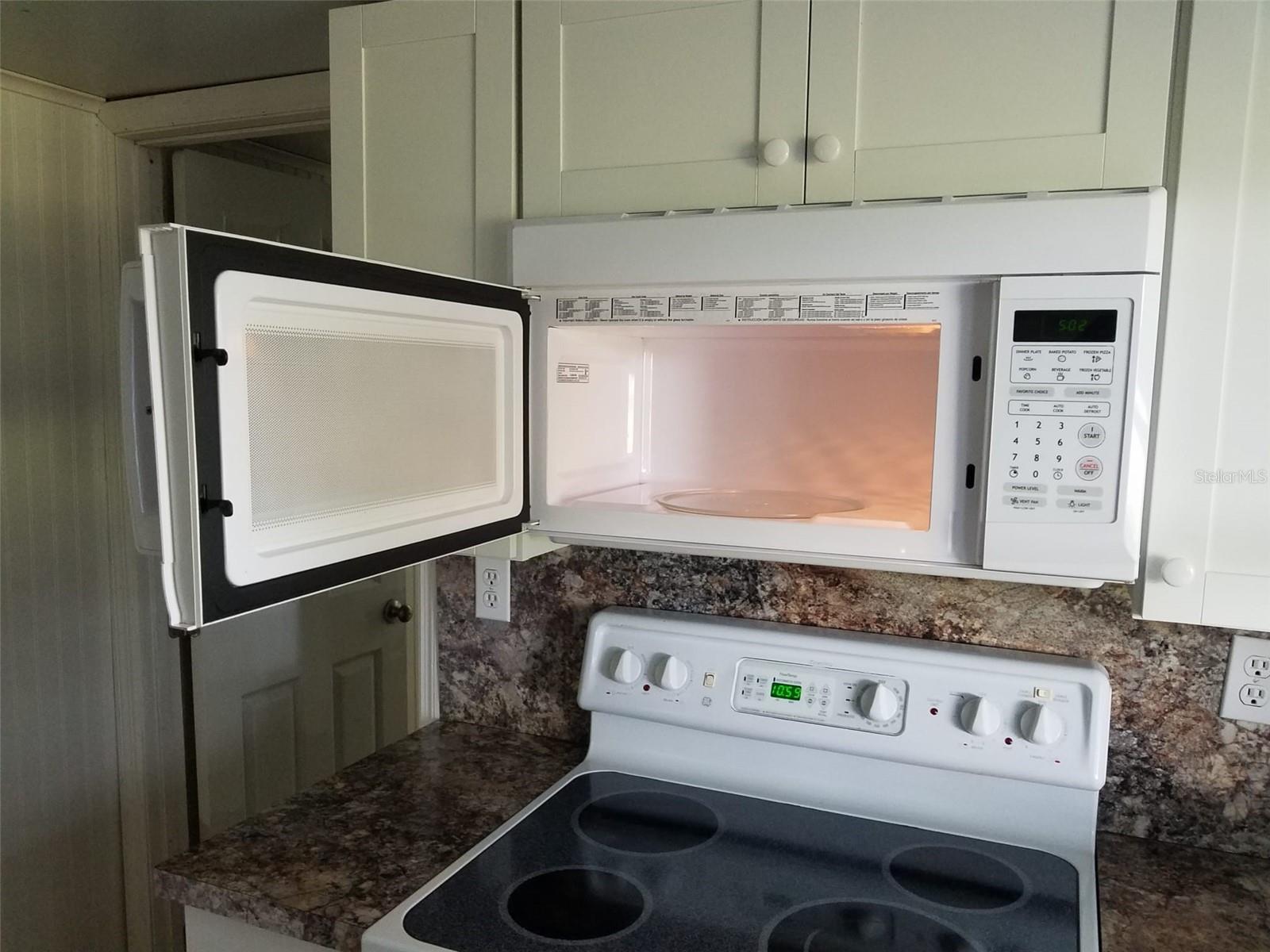 Image 11 of 18 For 6275 - A Us Highway 441 Se