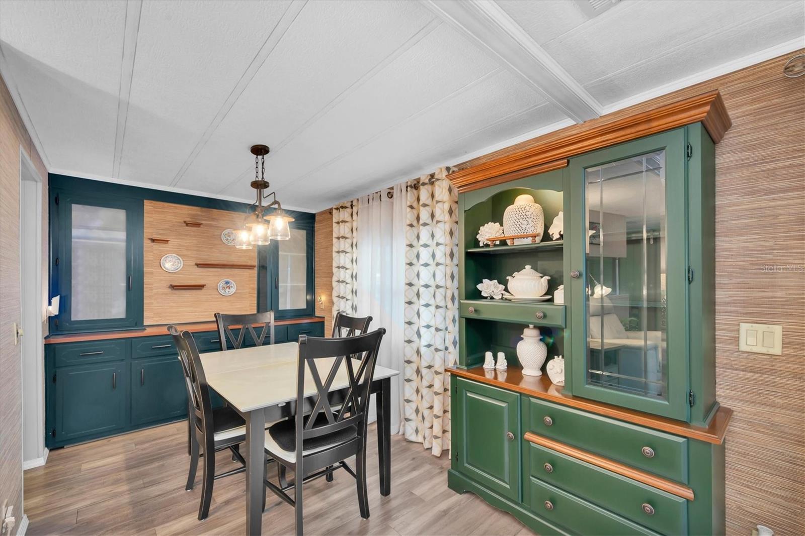 Image 14 of 48 For 12501 Ulmerton Road 206