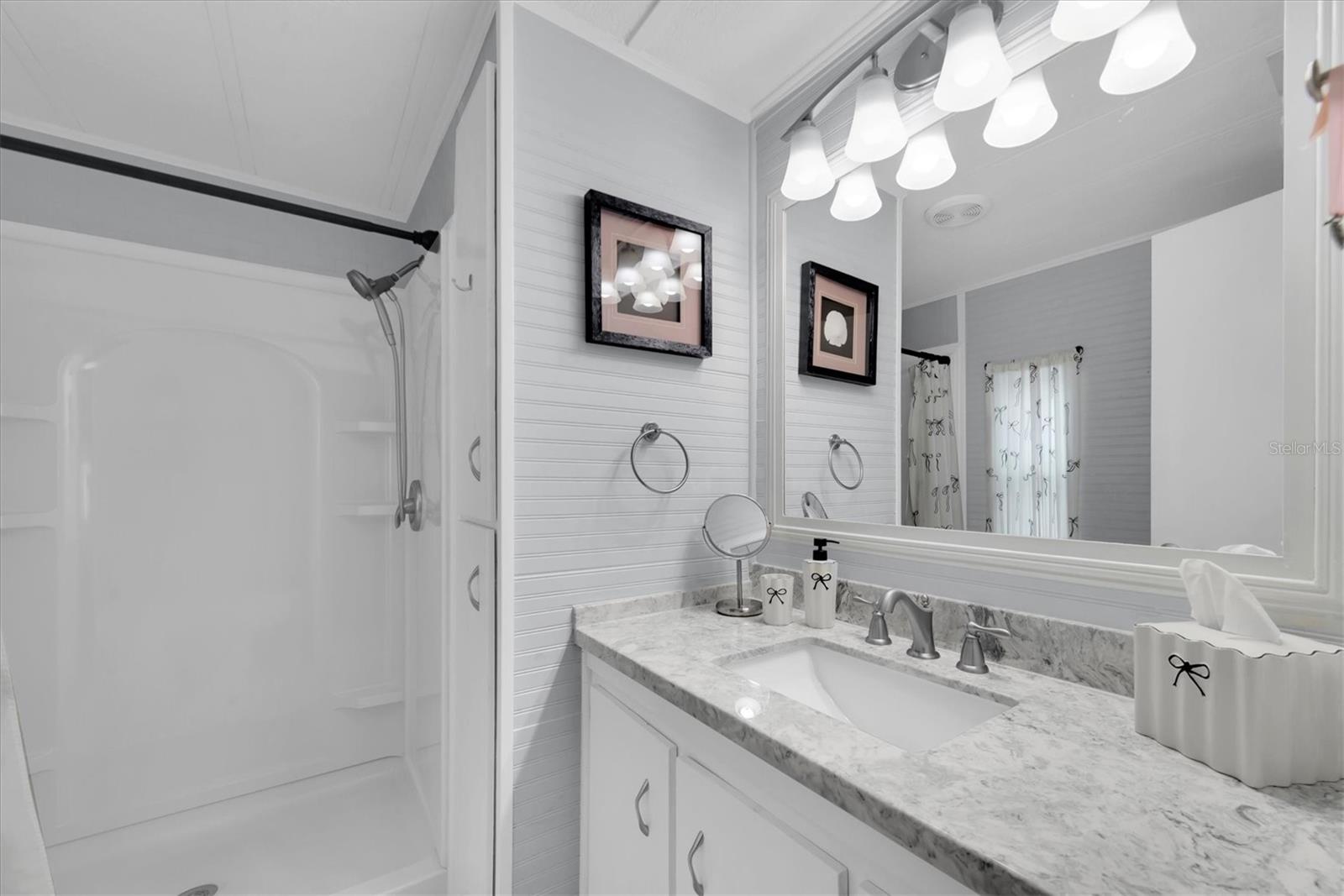 Image 17 of 48 For 12501 Ulmerton Road 206