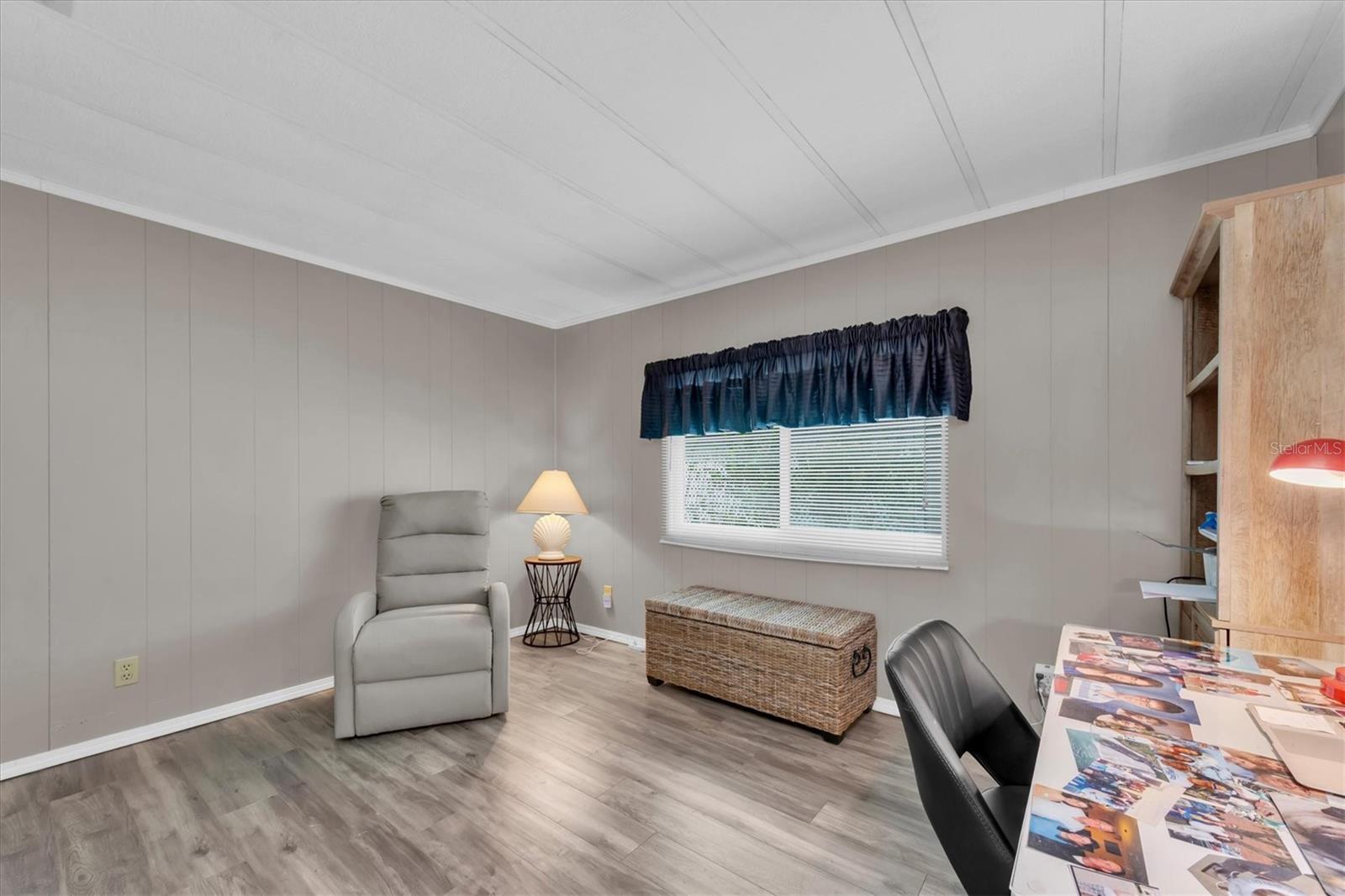 Image 22 of 48 For 12501 Ulmerton Road 206