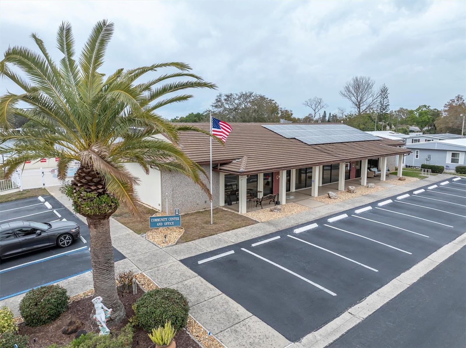 Image 30 of 48 For 12501 Ulmerton Road 206