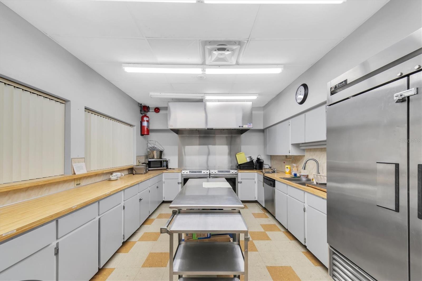 Image 36 of 48 For 12501 Ulmerton Road 206