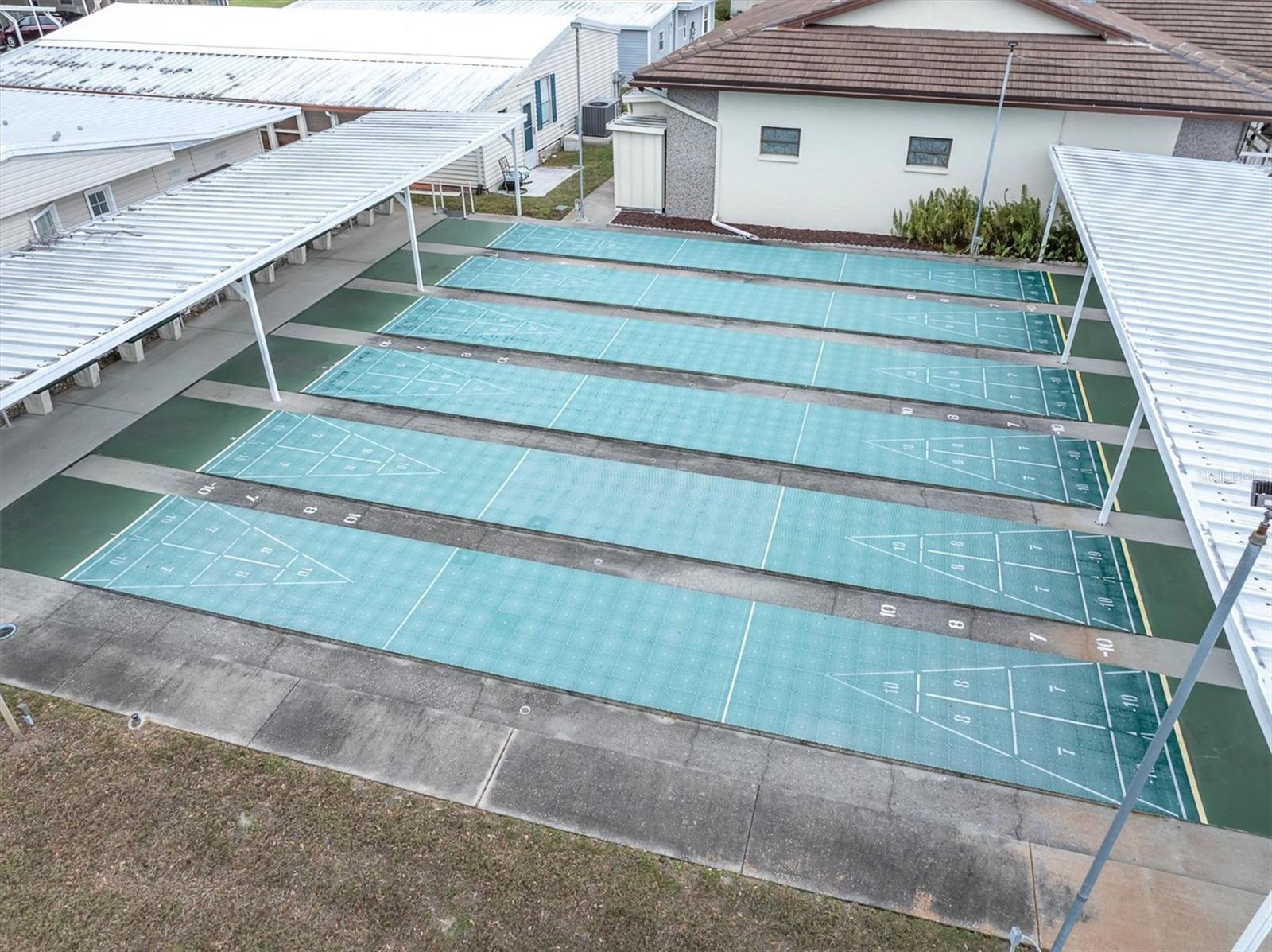 Image 39 of 48 For 12501 Ulmerton Road 206