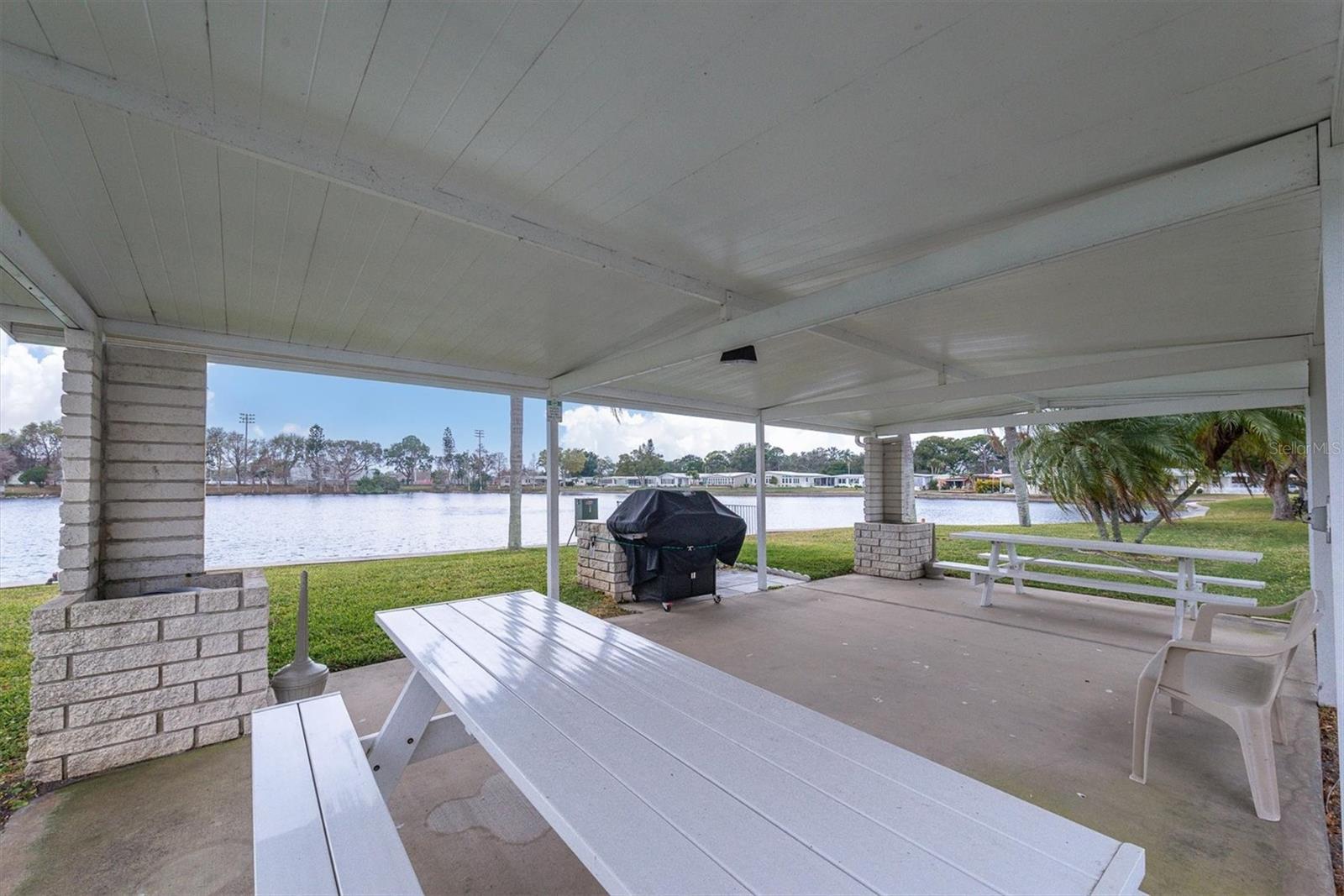 Image 42 of 48 For 12501 Ulmerton Road 206