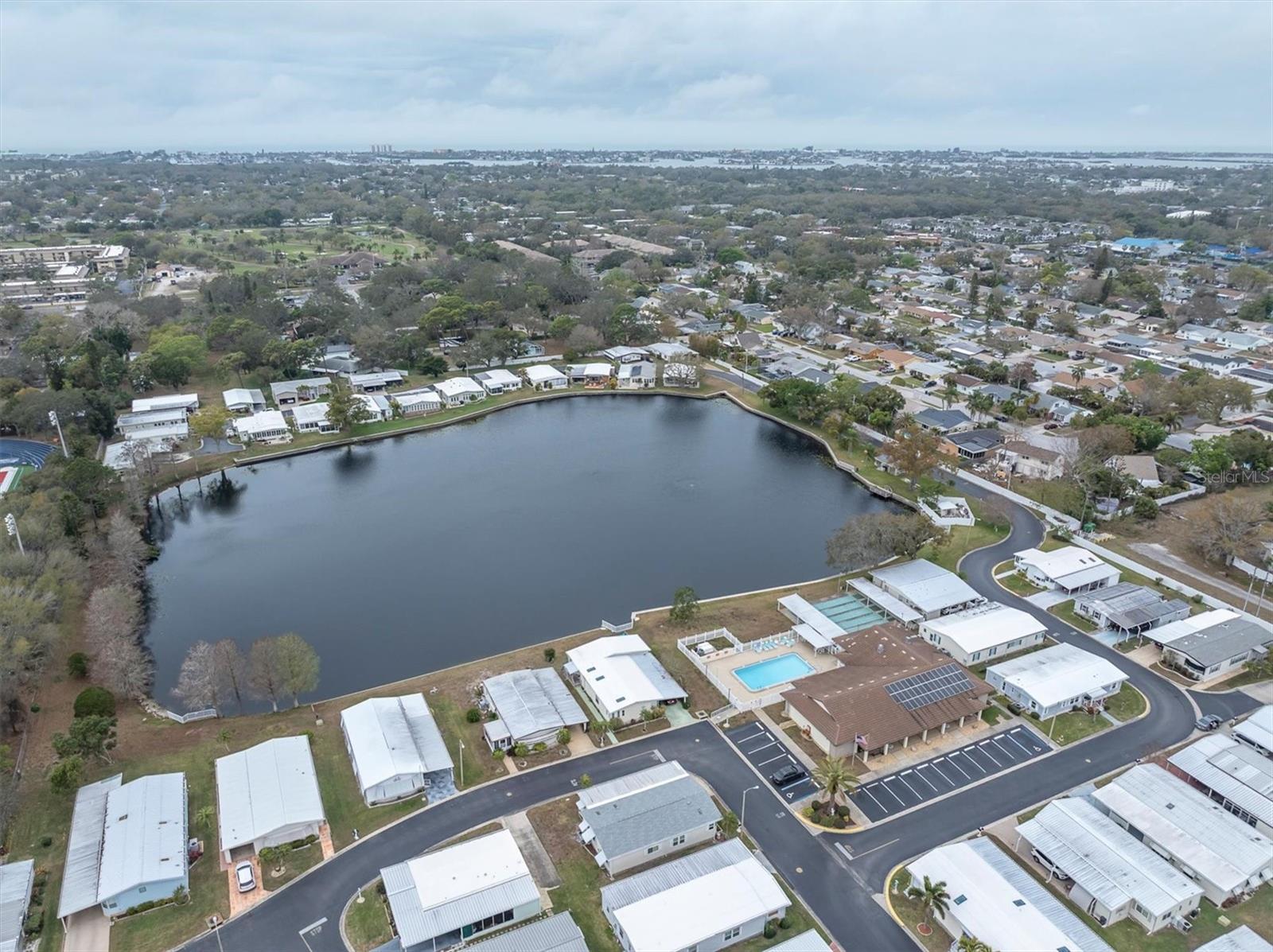 Image 43 of 48 For 12501 Ulmerton Road 206