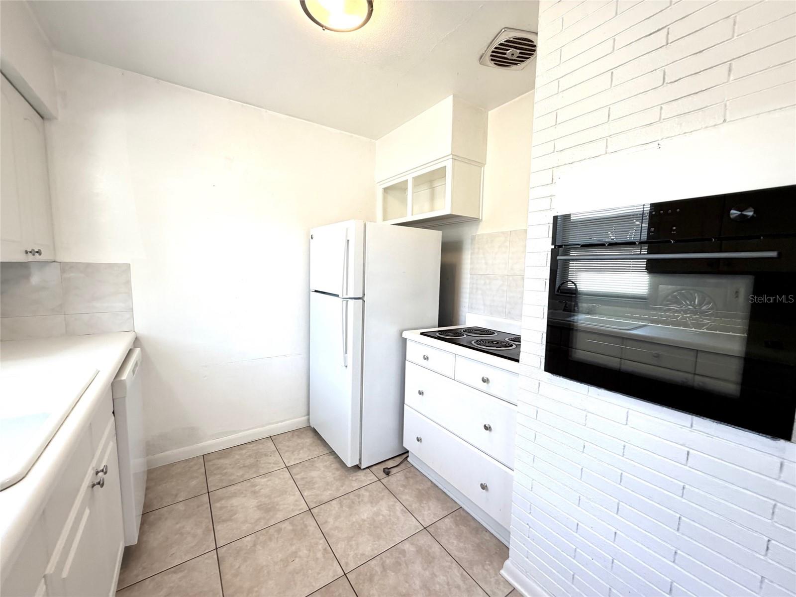 Image 8 of 25 For 10780 64th Avenue