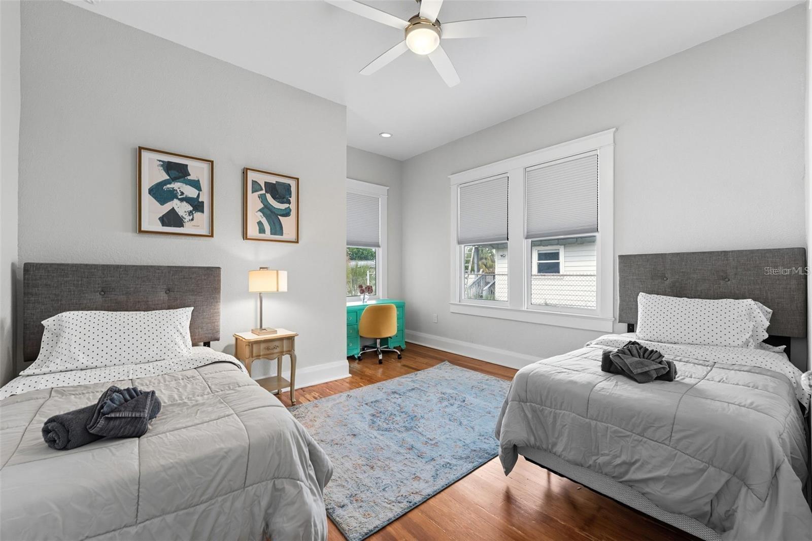 Image 17 of 36 For 2131 Cypress Street