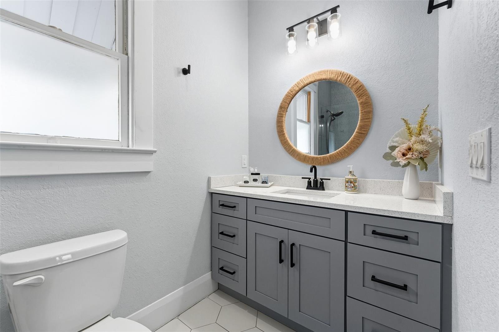 Image 19 of 36 For 2131 Cypress Street