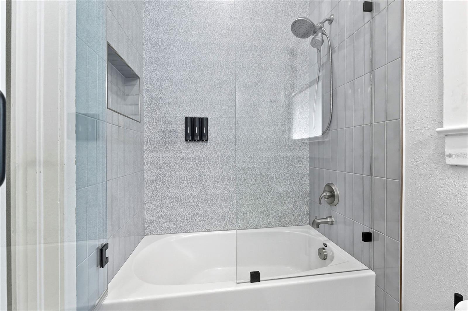 Image 20 of 36 For 2131 Cypress Street