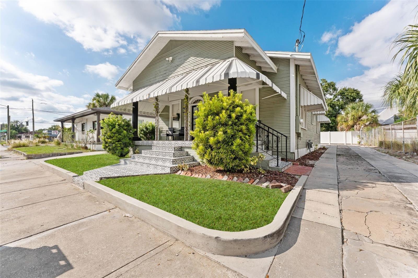 Image 32 of 36 For 2131 Cypress Street